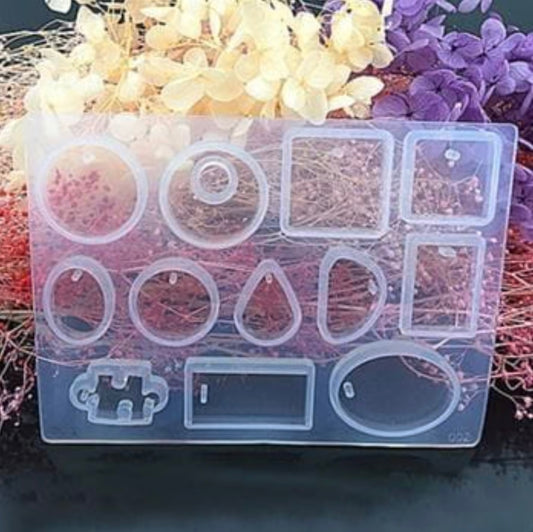 12 Cavity Keychain & Jwellery Puzzle Mould