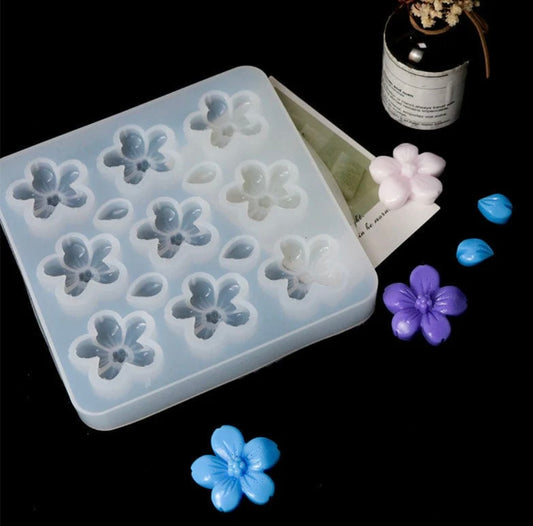 13 Cavity 3D Flower & Petals Mould