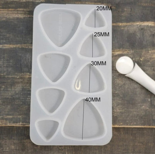 8 Cavity Curved Triangle Rakhi,Bracelet & Pendant Mould