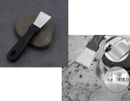 Scraper with Blade